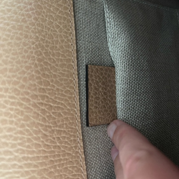 Authentic Gucci crossbody - Picture 9 of 11